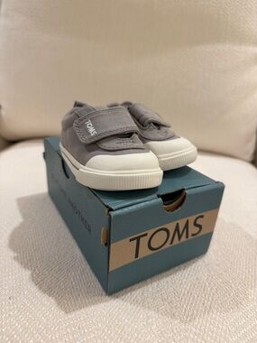 TOMS Kids Gray Canvas Hook-and-Loop Sneakers